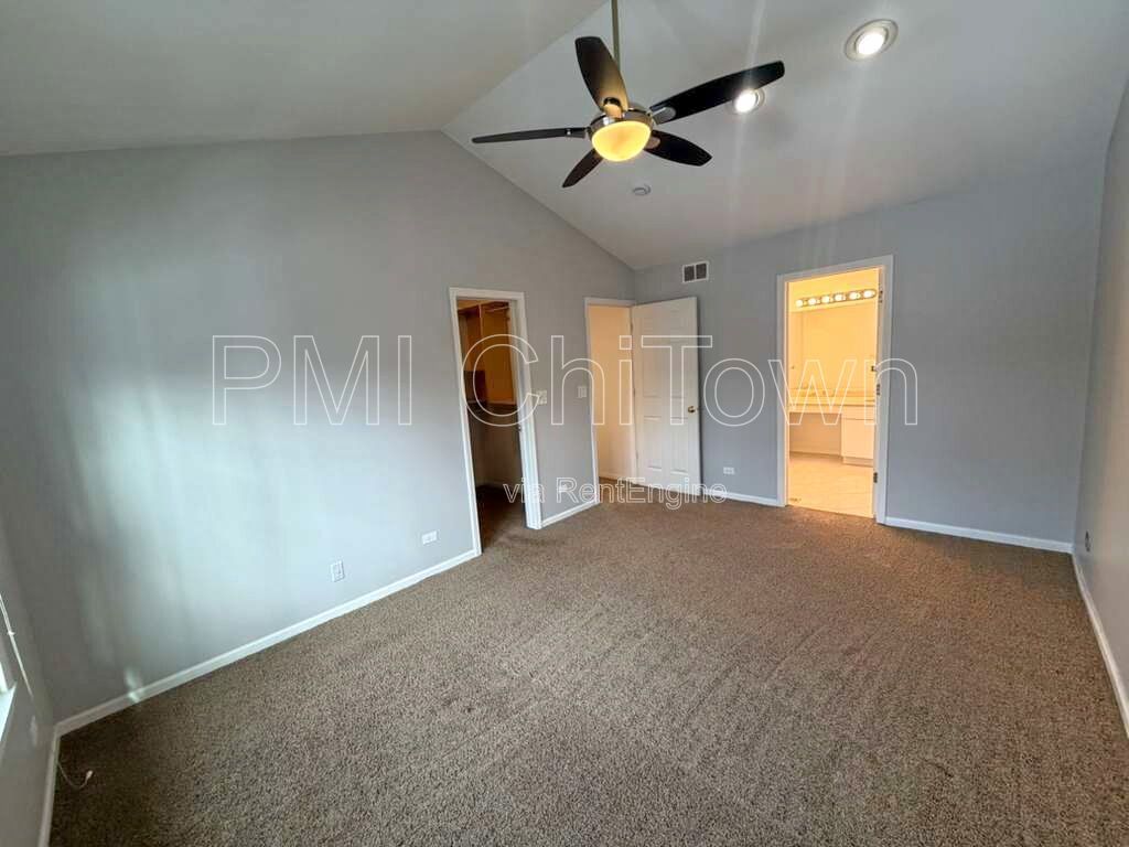 Gorgeous 3 Bedroom, 2.5 Bathroom Townhome Available for Rent! property image