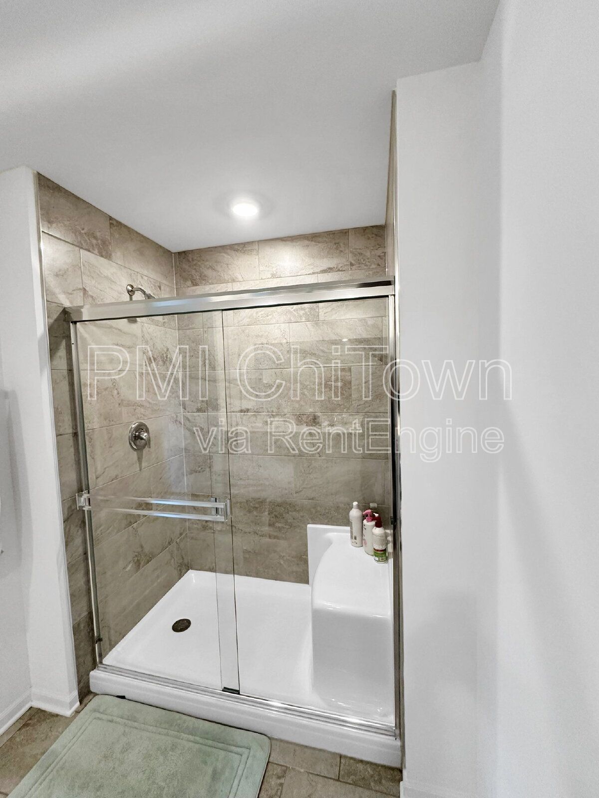 Highland Woods Corner Gem! property image