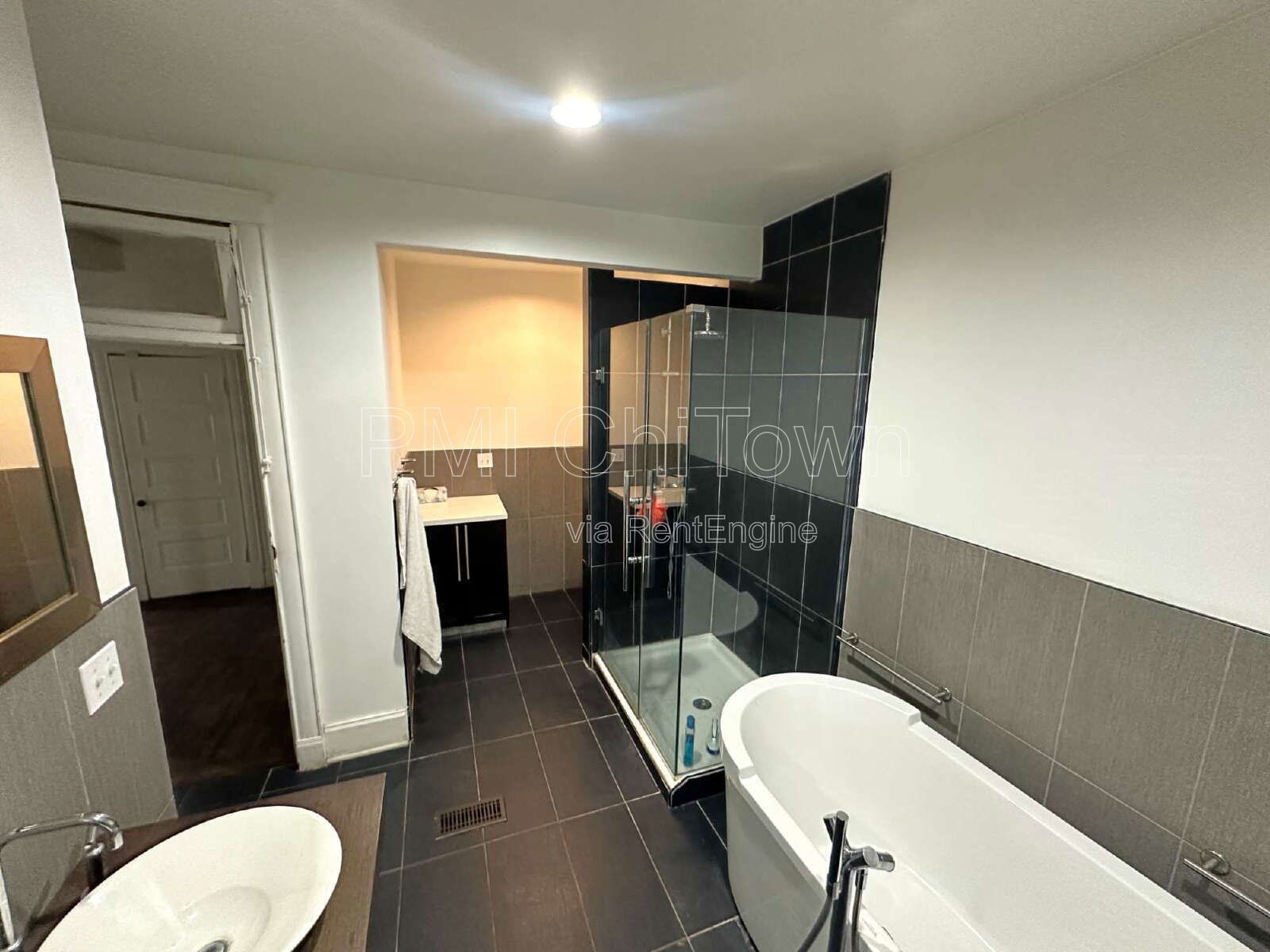 Welcome Home- Heat Included- 2bed/1.5bath property image