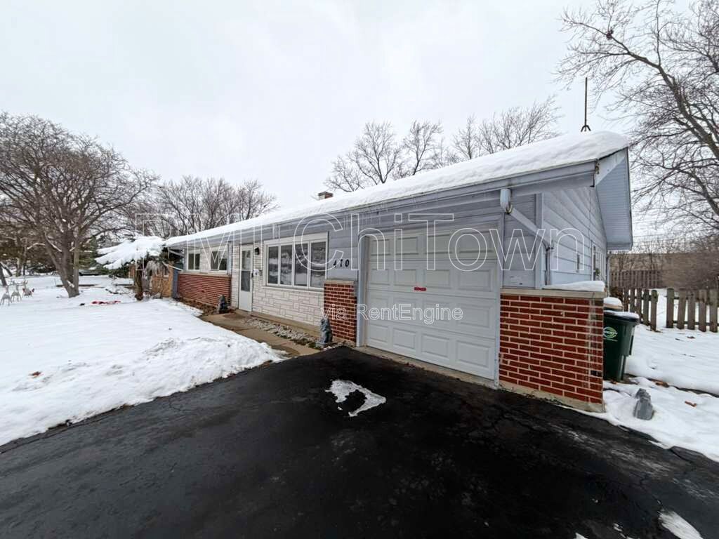 For Rent: 3Beds and 1Bath Hoffman Estates Home! property image