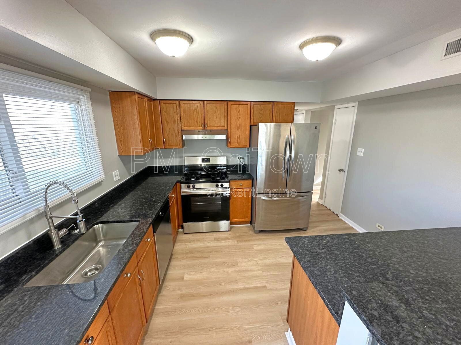 Beautiful home with 3 bedrooms, 2 and half bathrooms available for Rent! property image