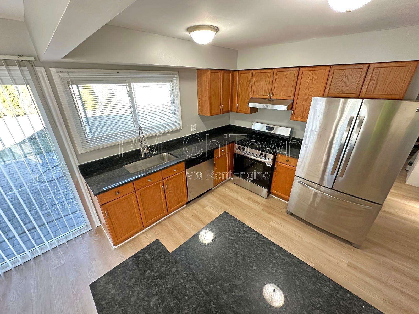 Beautiful home with 3 bedrooms, 2 and half bathrooms available for Rent! property image