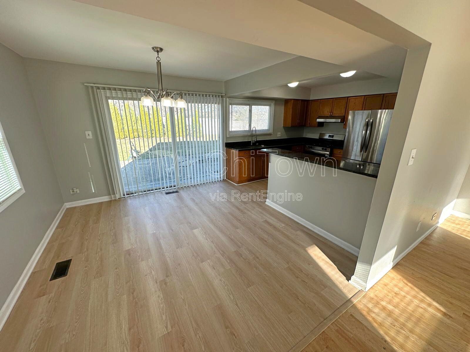 Beautiful home with 3 bedrooms, 2 and half bathrooms available for Rent! property image