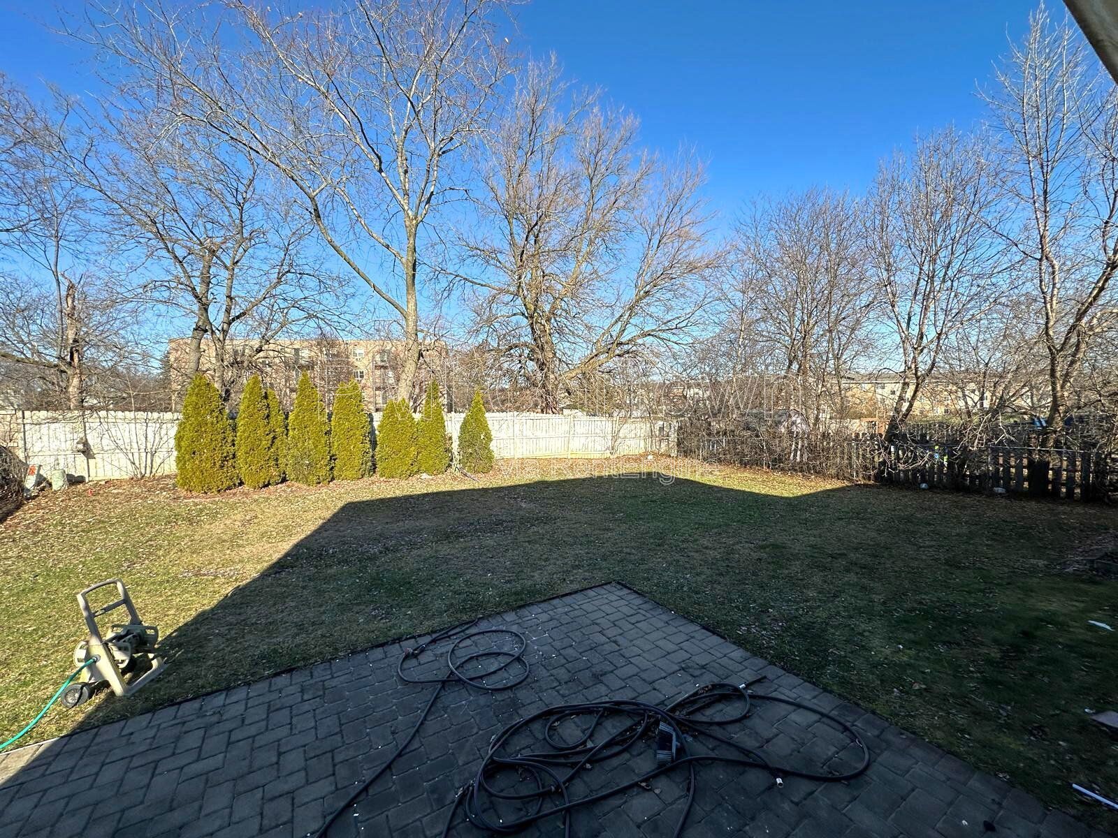 Beautiful home with 3 bedrooms, 2 and half bathrooms available for Rent! property image