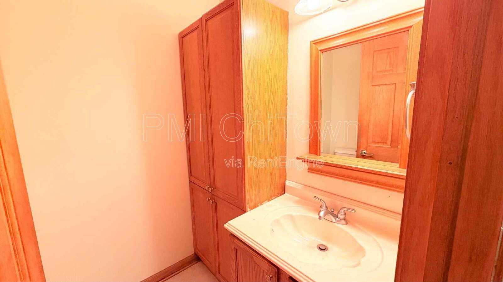 4bedroom, 2 and half bathroom single-family home available for Rent! property image