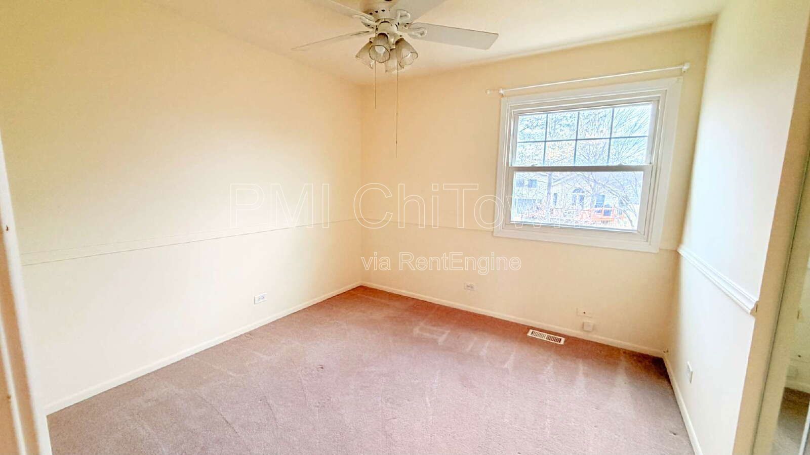 4bedroom, 2 and half bathroom single-family home available for Rent! property image