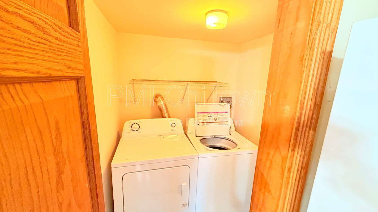 4bedroom, 2 and half bathroom single-family home available for Rent! property image