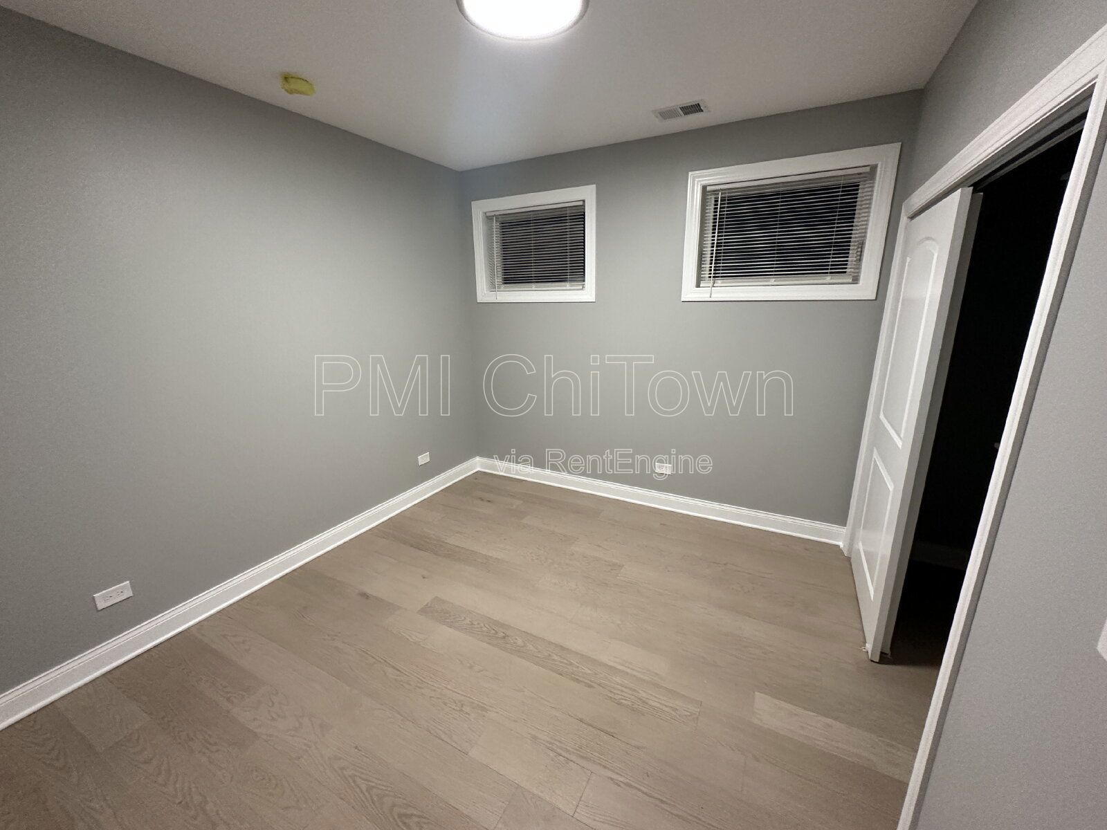 3 Bedroom/ 2 Bathroom luxurious condo for Rent! property image