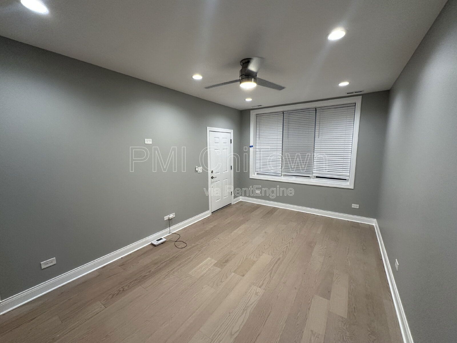 3 Bedroom/ 2 Bathroom luxurious condo for Rent! property image