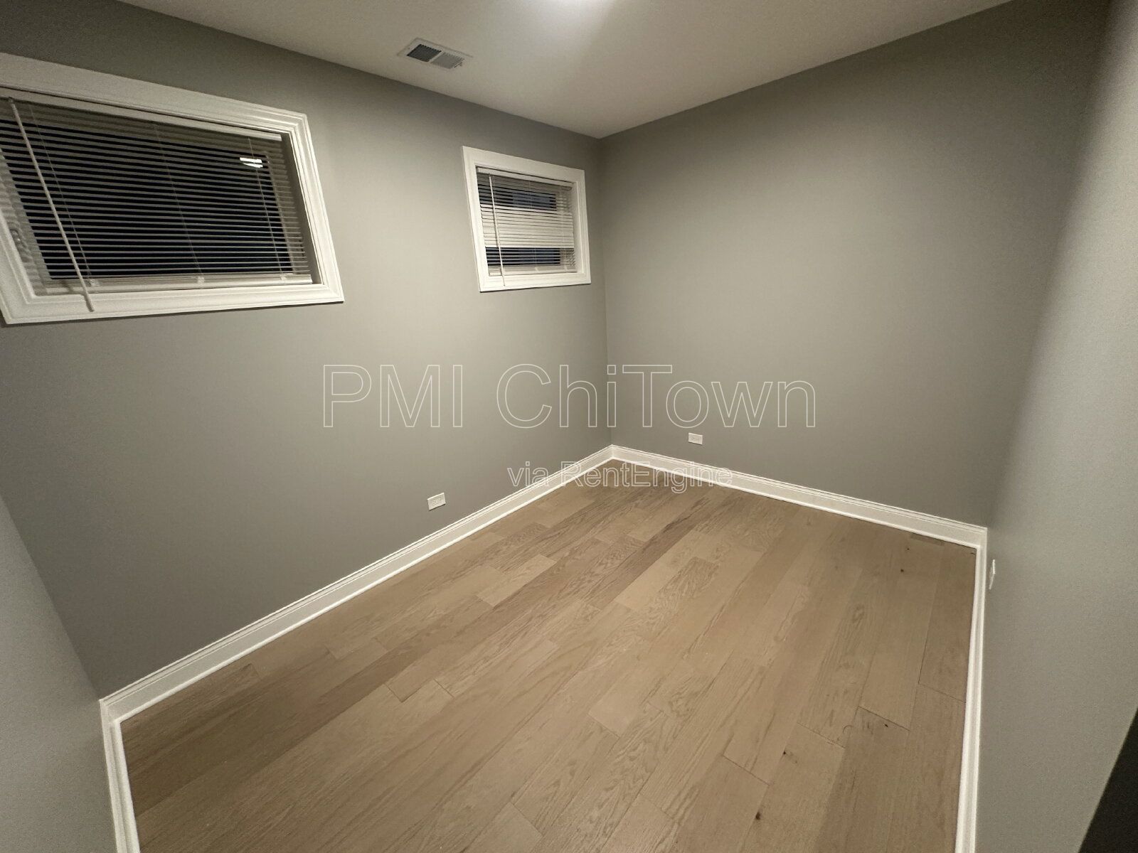 3 Bedroom/ 2 Bathroom luxurious condo for Rent! property image