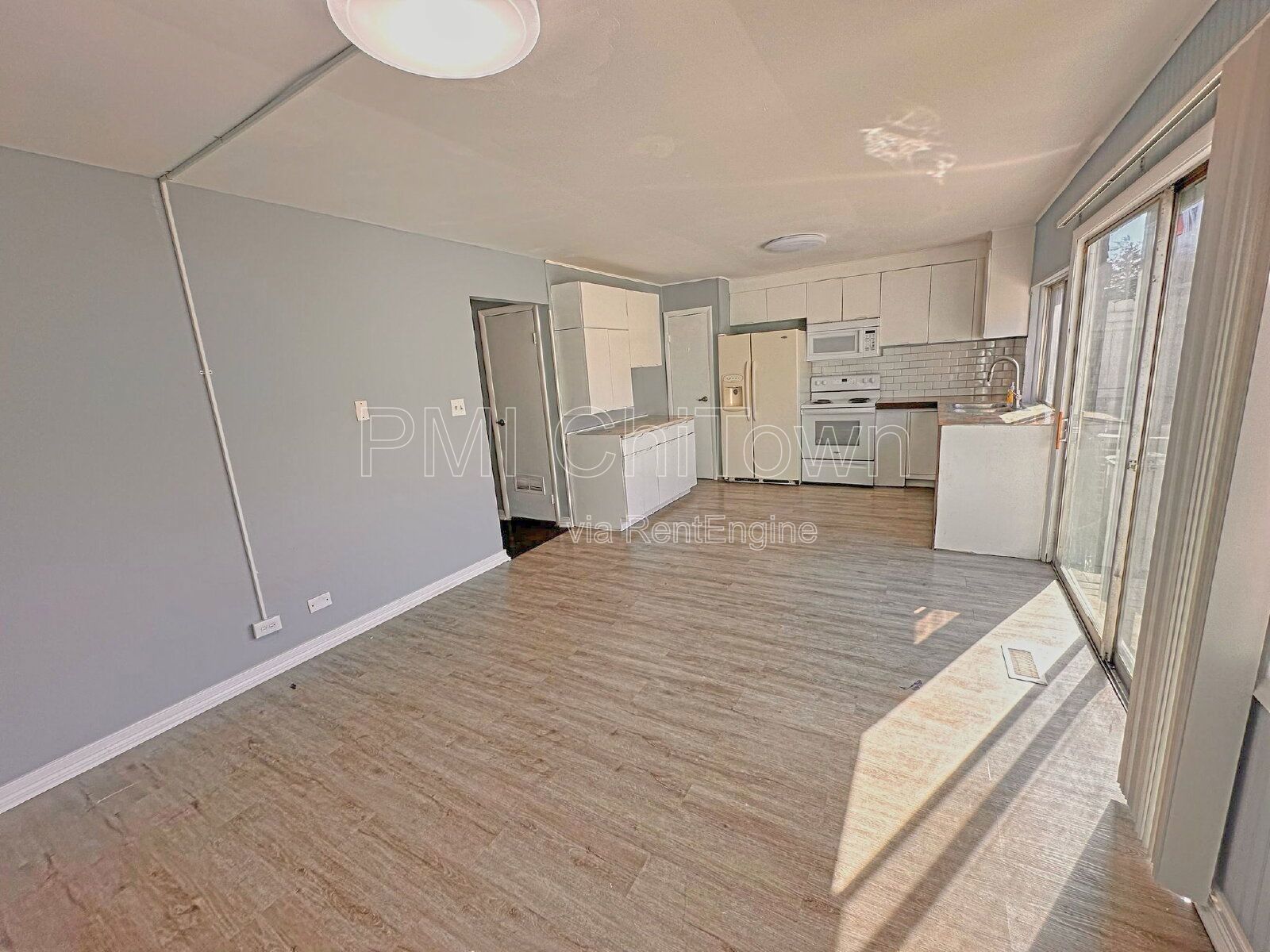 4 Bedroom, 2.5 Bathroom Townhome Available for Rent!! property image