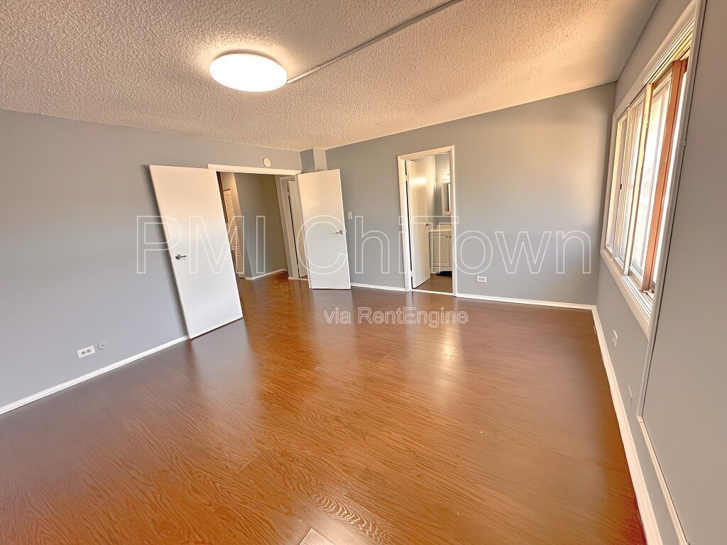 4 Bedroom, 2.5 Bathroom Townhome Available for Rent!! property image