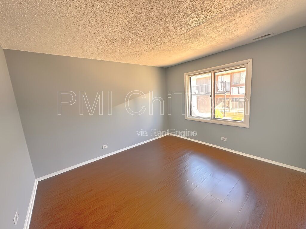 4 Bedroom, 2.5 Bathroom Townhome Available for Rent!! property image