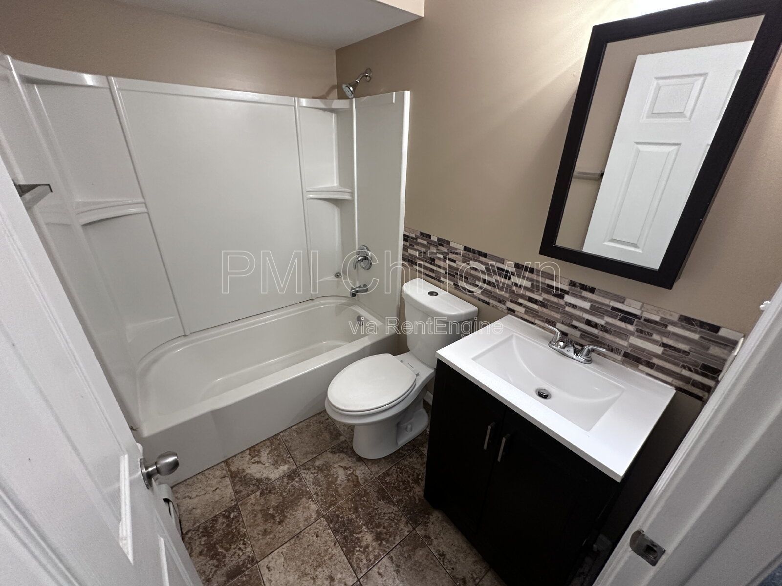 Stunning 2 Bedroom / 1 bathroom rental unit in Dolton! property image