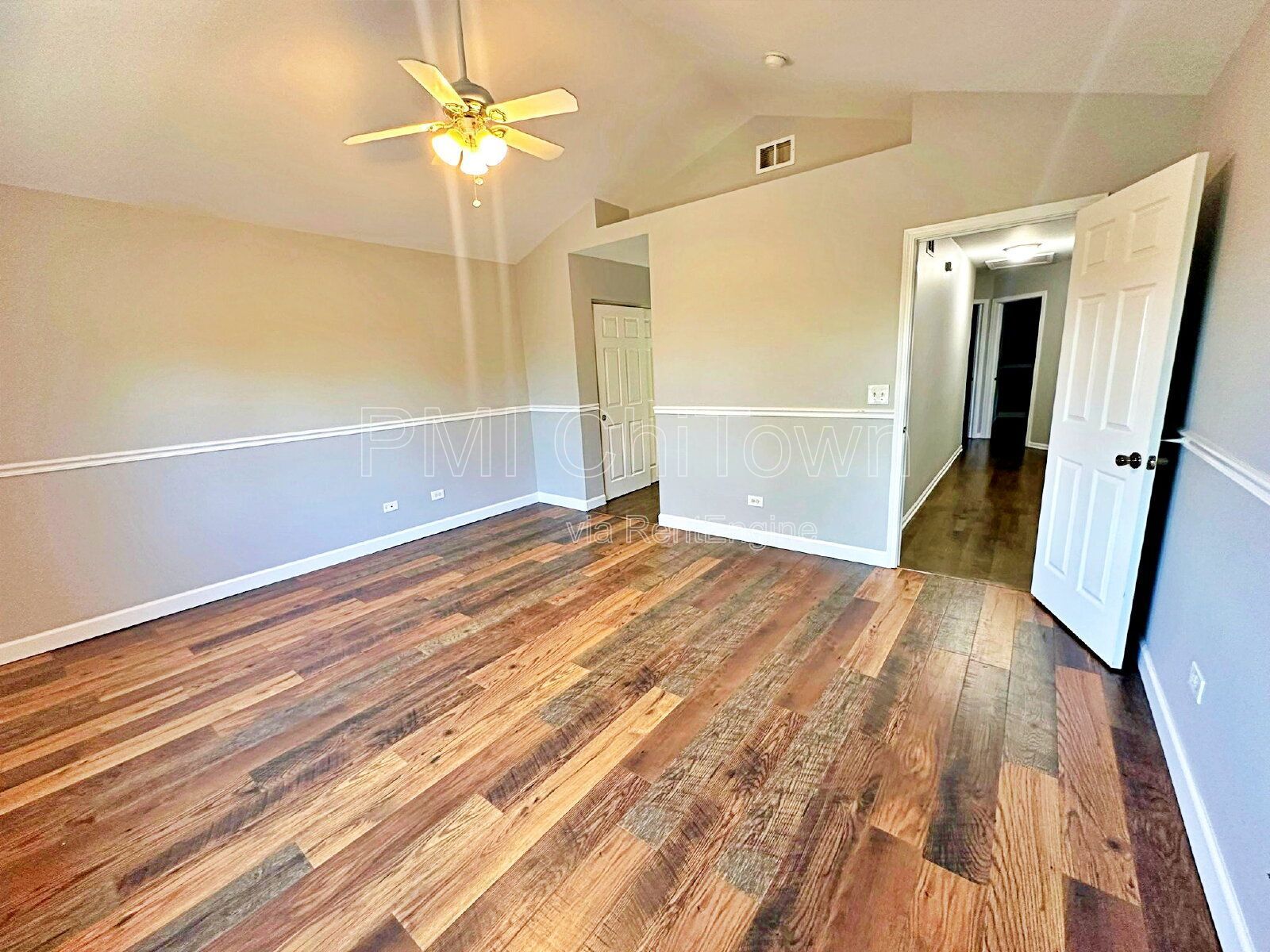 Gorgeous townhome available for Rent! property image