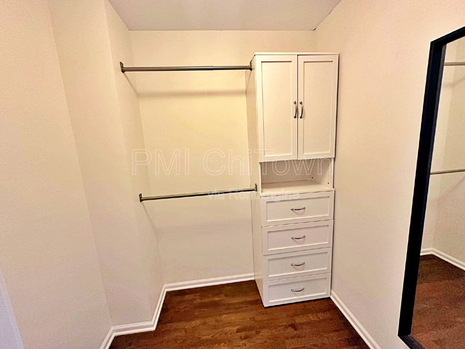Gorgeous townhome available for Rent! property image