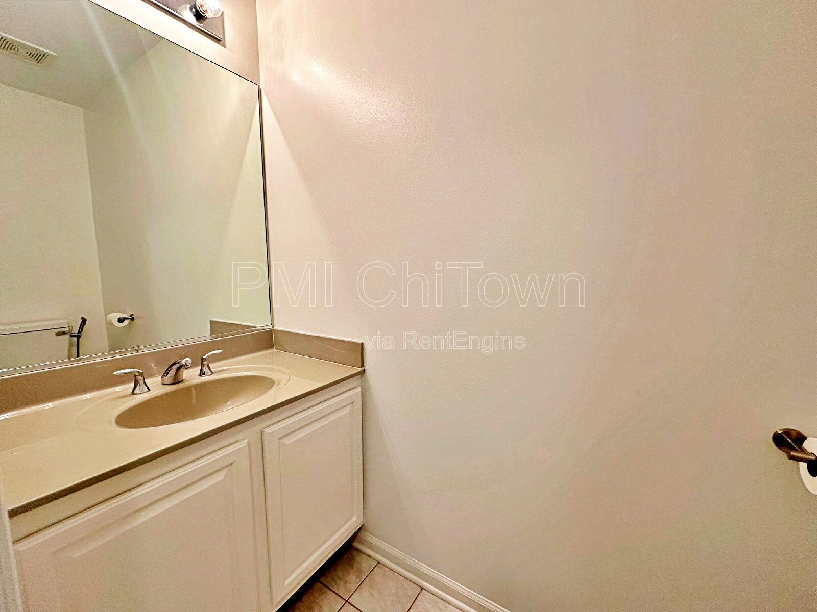 Gorgeous townhome available for Rent! property image