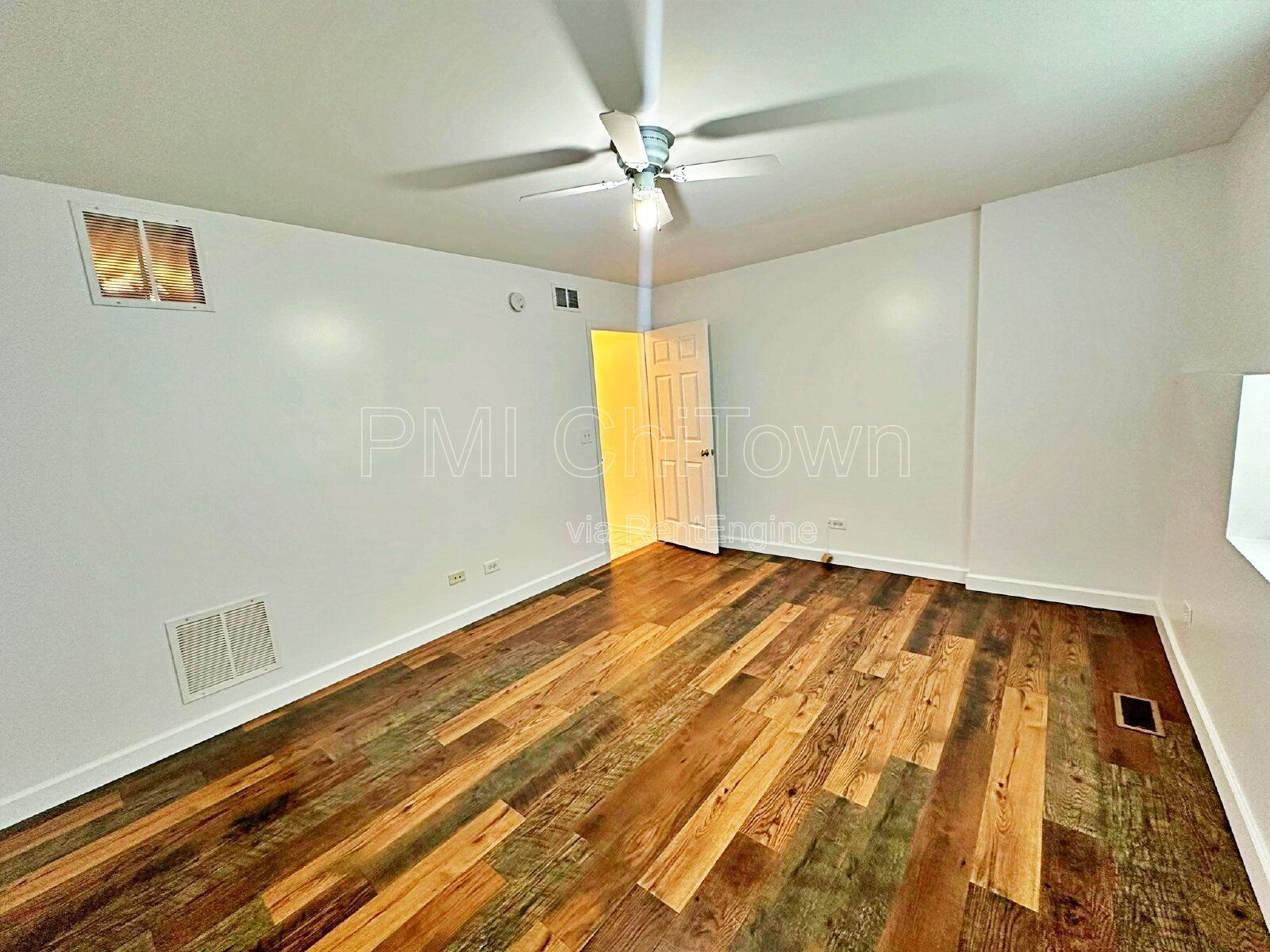 Gorgeous townhome available for Rent! property image