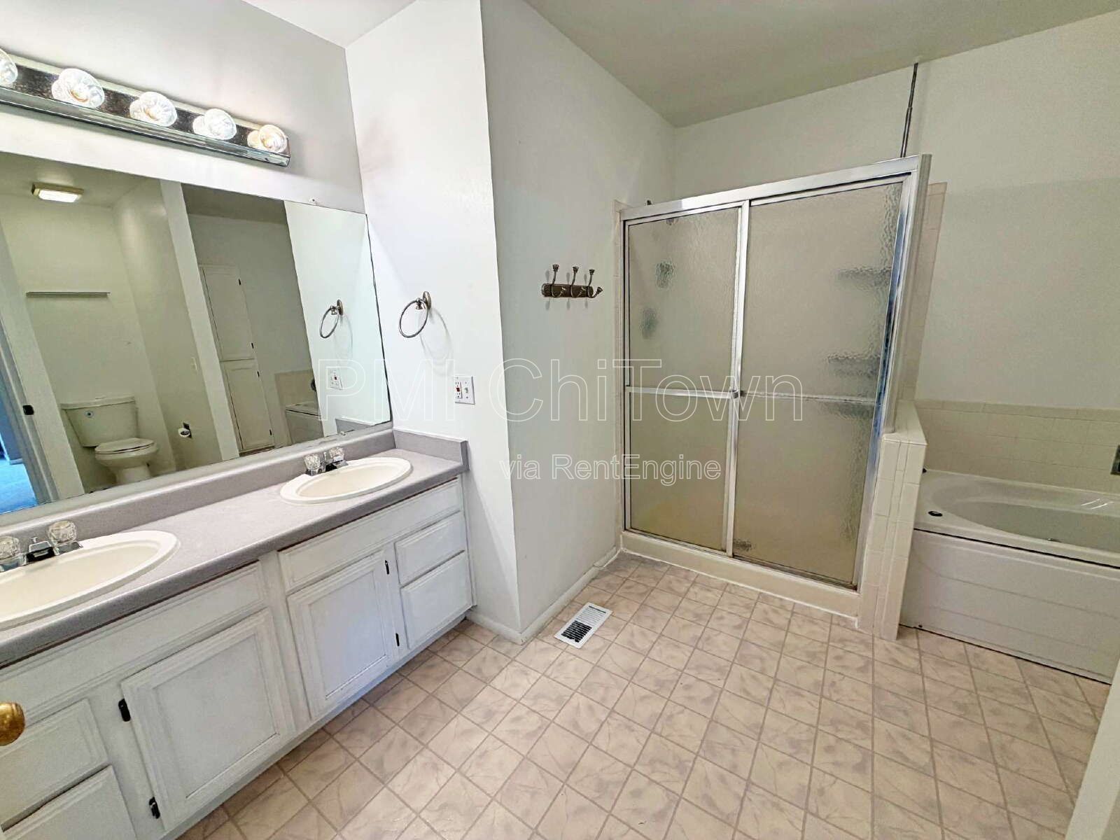 3 beds & 2.1 baths. Available for Rent!!! property image