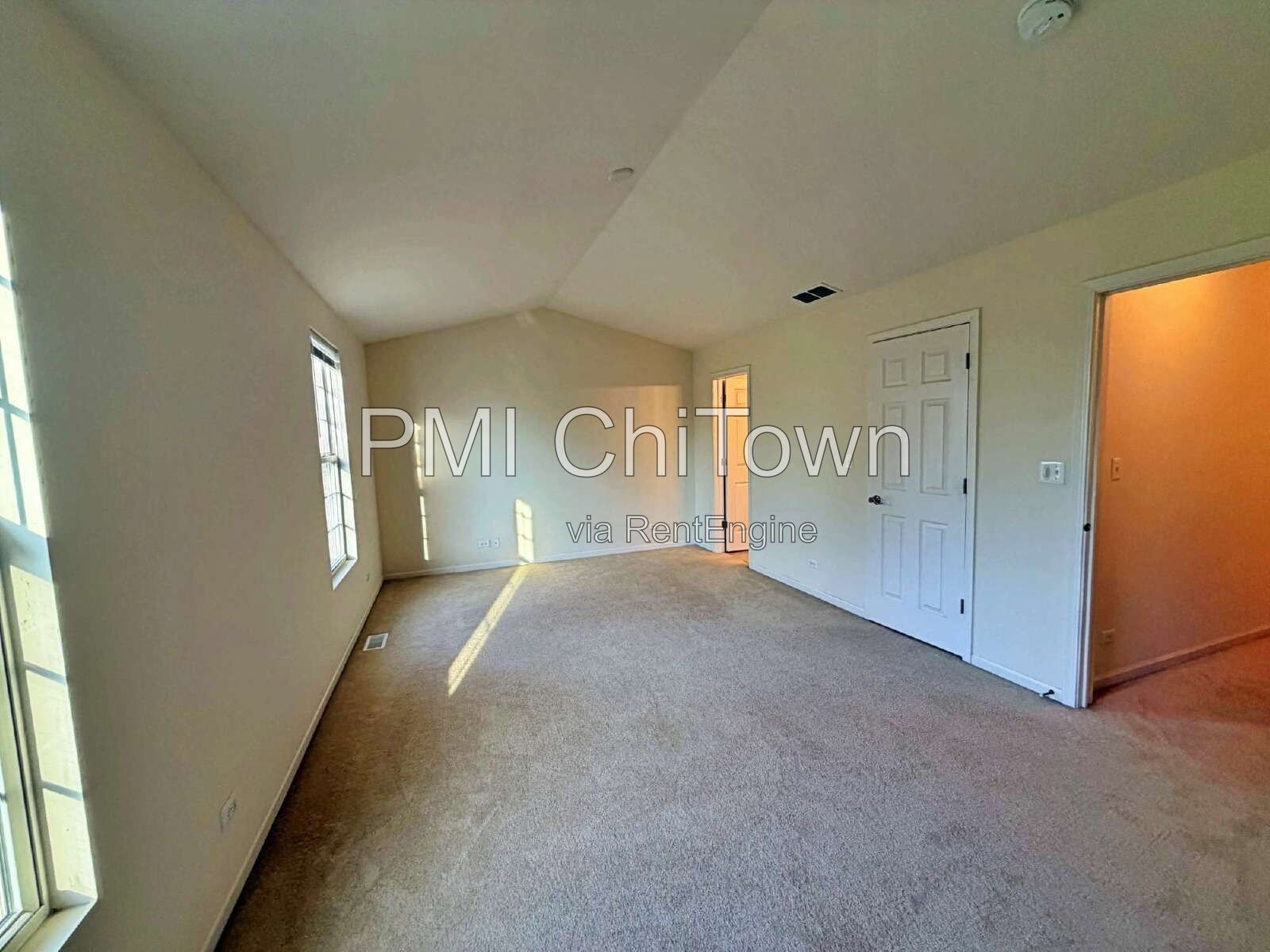 3 bedroom and 2 and half bathroom Townhome for Rent! property image