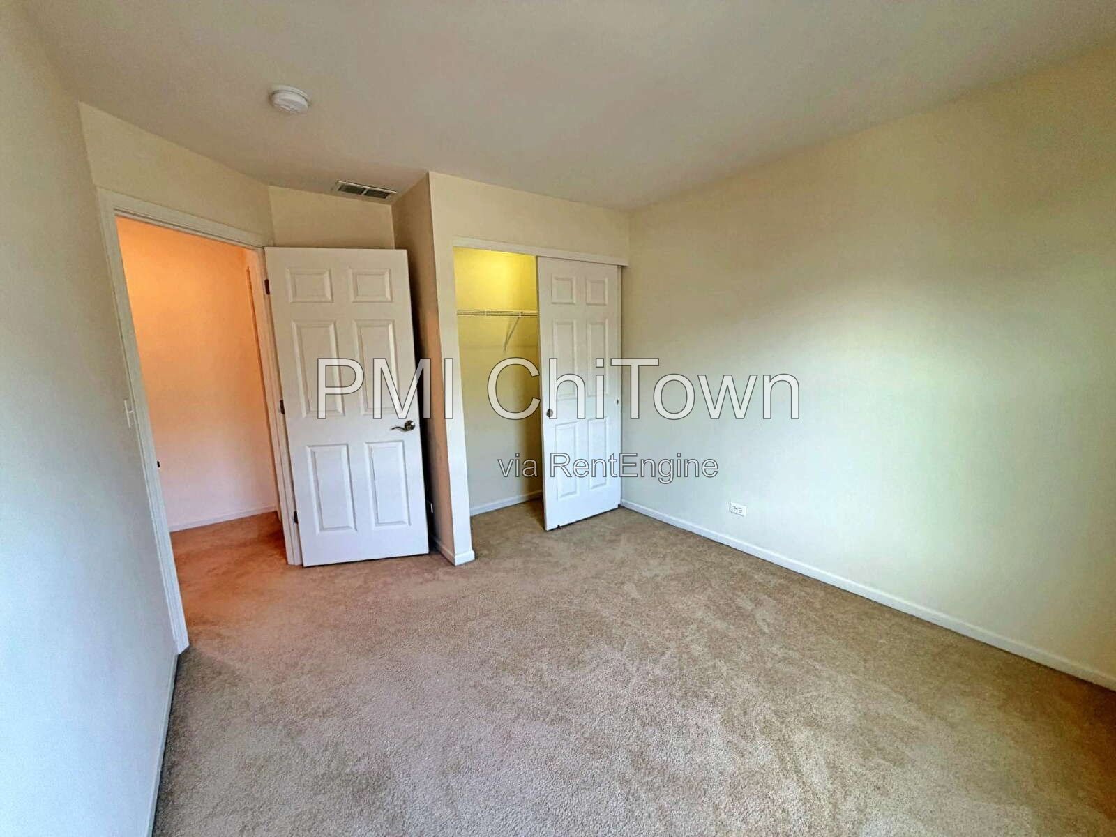 3 bedroom and 2 and half bathroom Townhome for Rent! property image