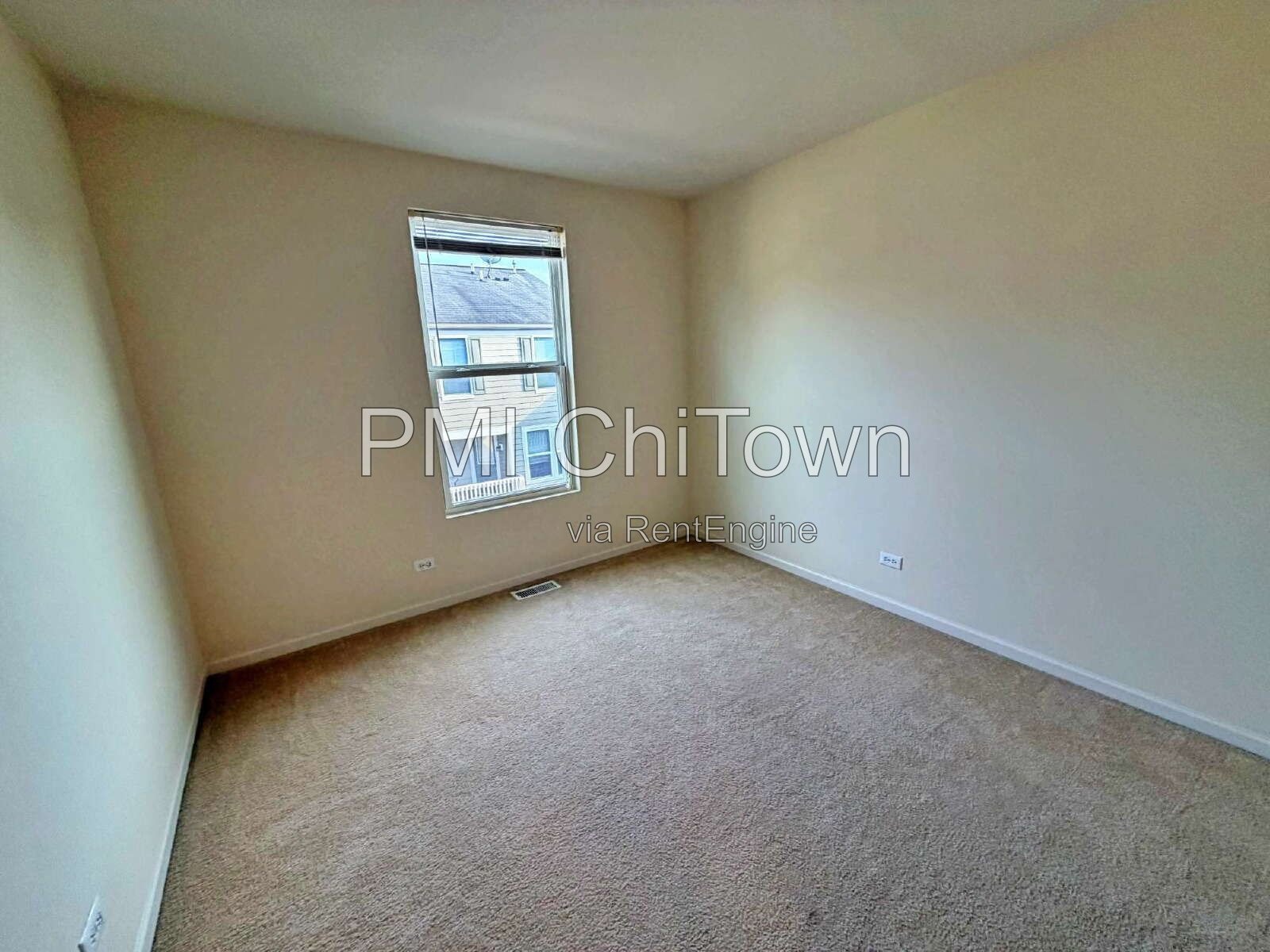 3 bedroom and 2 and half bathroom Townhome for Rent! property image