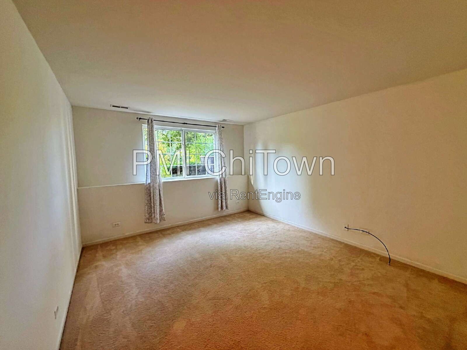 3 bedroom and 2 and half bathroom Townhome for Rent! property image