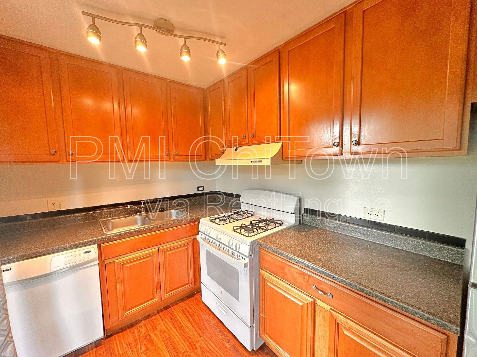 Available for rent: a 2-bedroom, 1-bathroom ground floor unit property image