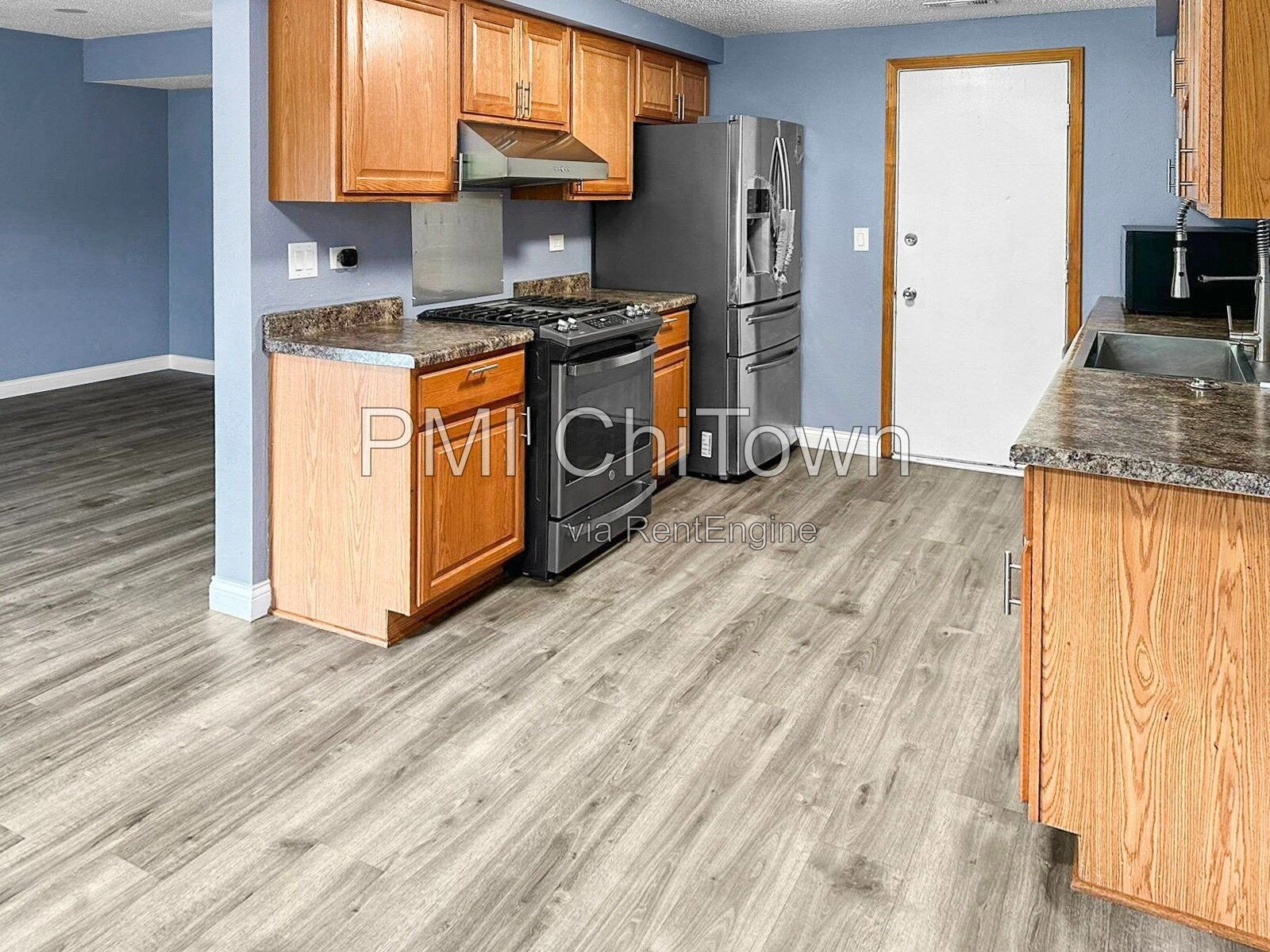 3 Bedroom and 2.1 Bathroom duplex available for Rent! property image