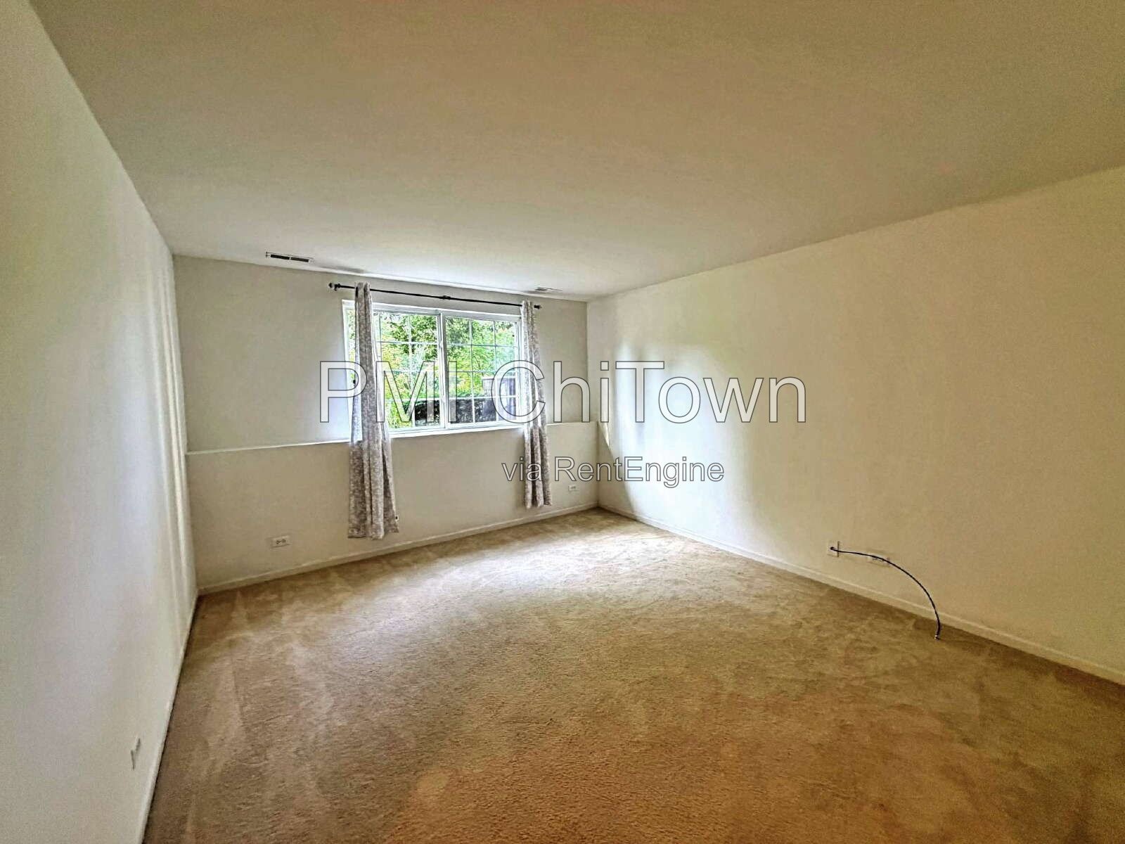 3 bedroom and 2 and half bathroom Townhome for Rent! property image