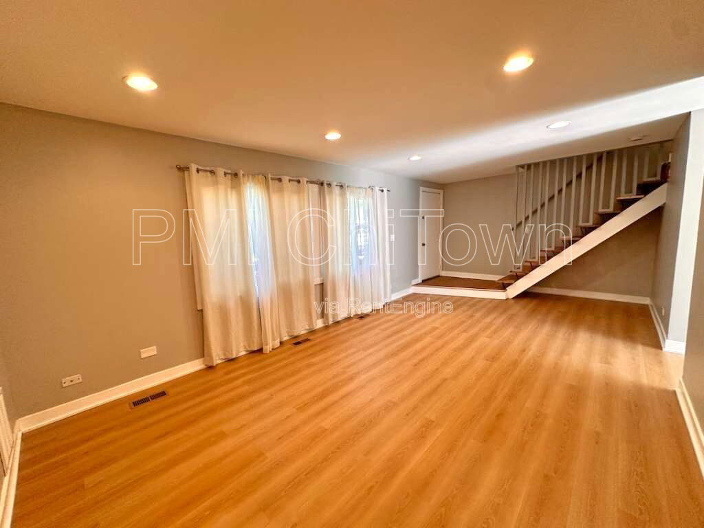 3-bedroom, 2.5-bath townhome available for Rent! property image