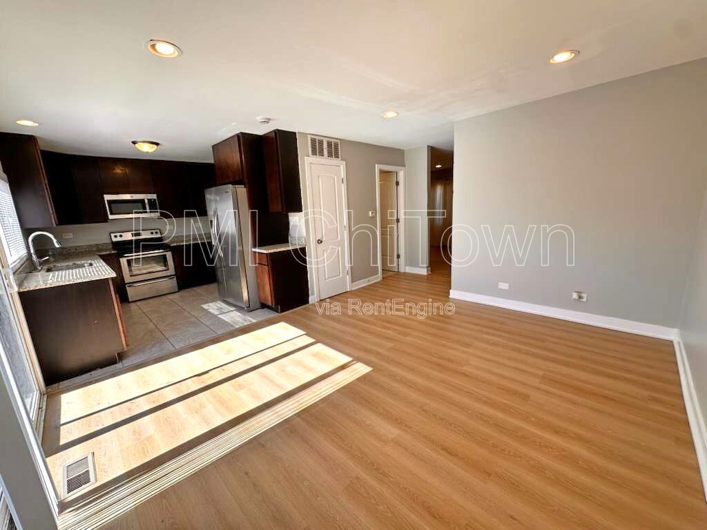 3-bedroom, 2.5-bath townhome available for Rent! property image