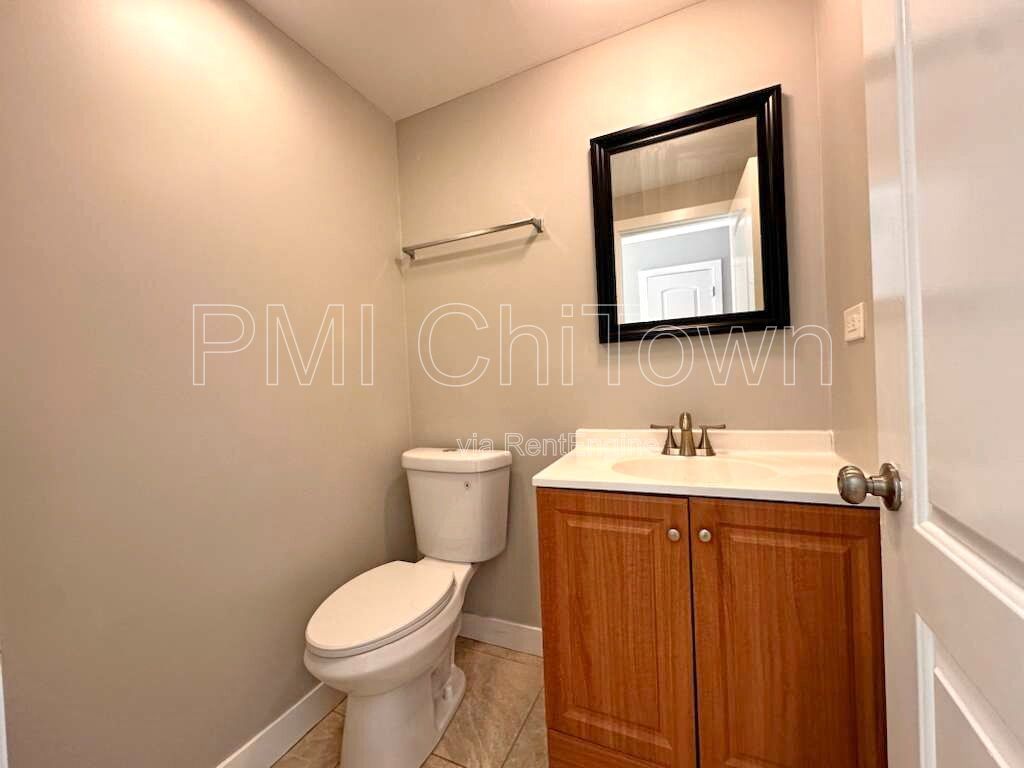 3-bedroom, 2.5-bath townhome available for Rent! property image