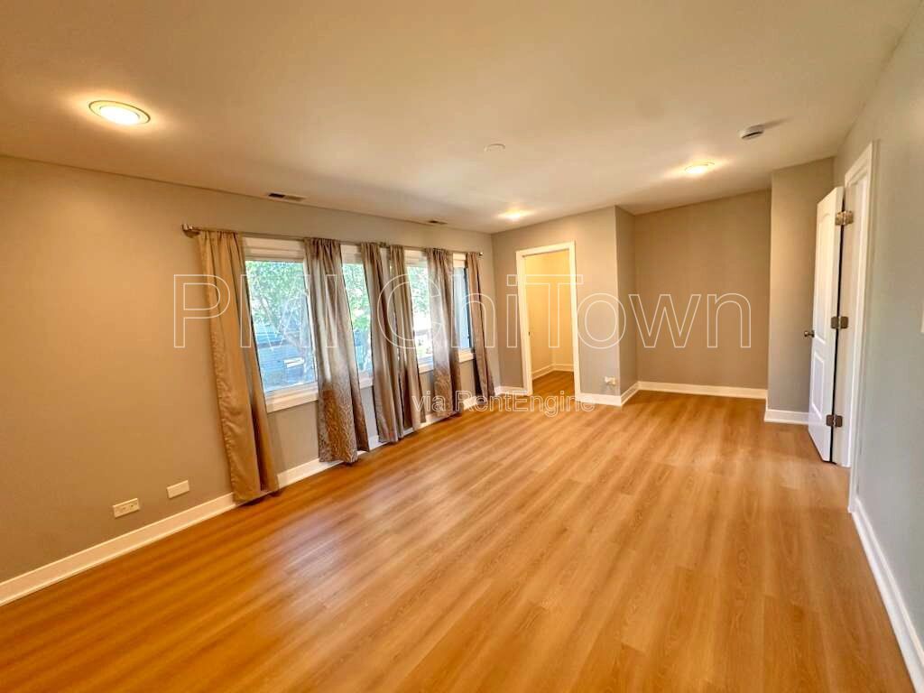 3-bedroom, 2.5-bath townhome available for Rent! property image