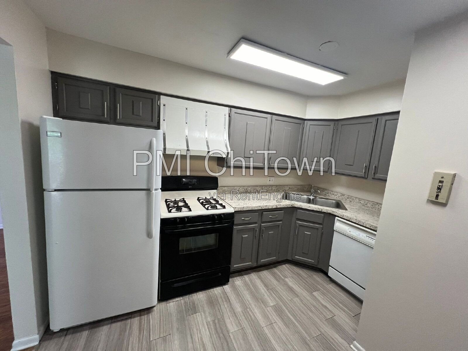 2 Bedroom, 1.5 Bathroom condo available for Rent! property image