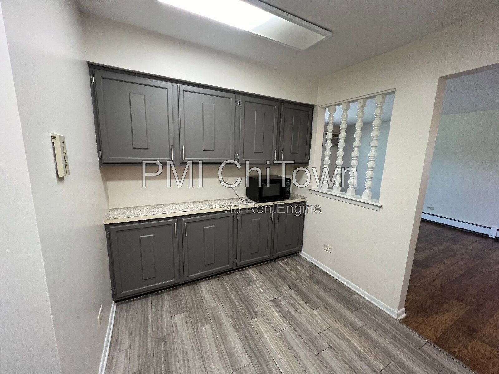 2 Bedroom, 1.5 Bathroom condo available for Rent! property image