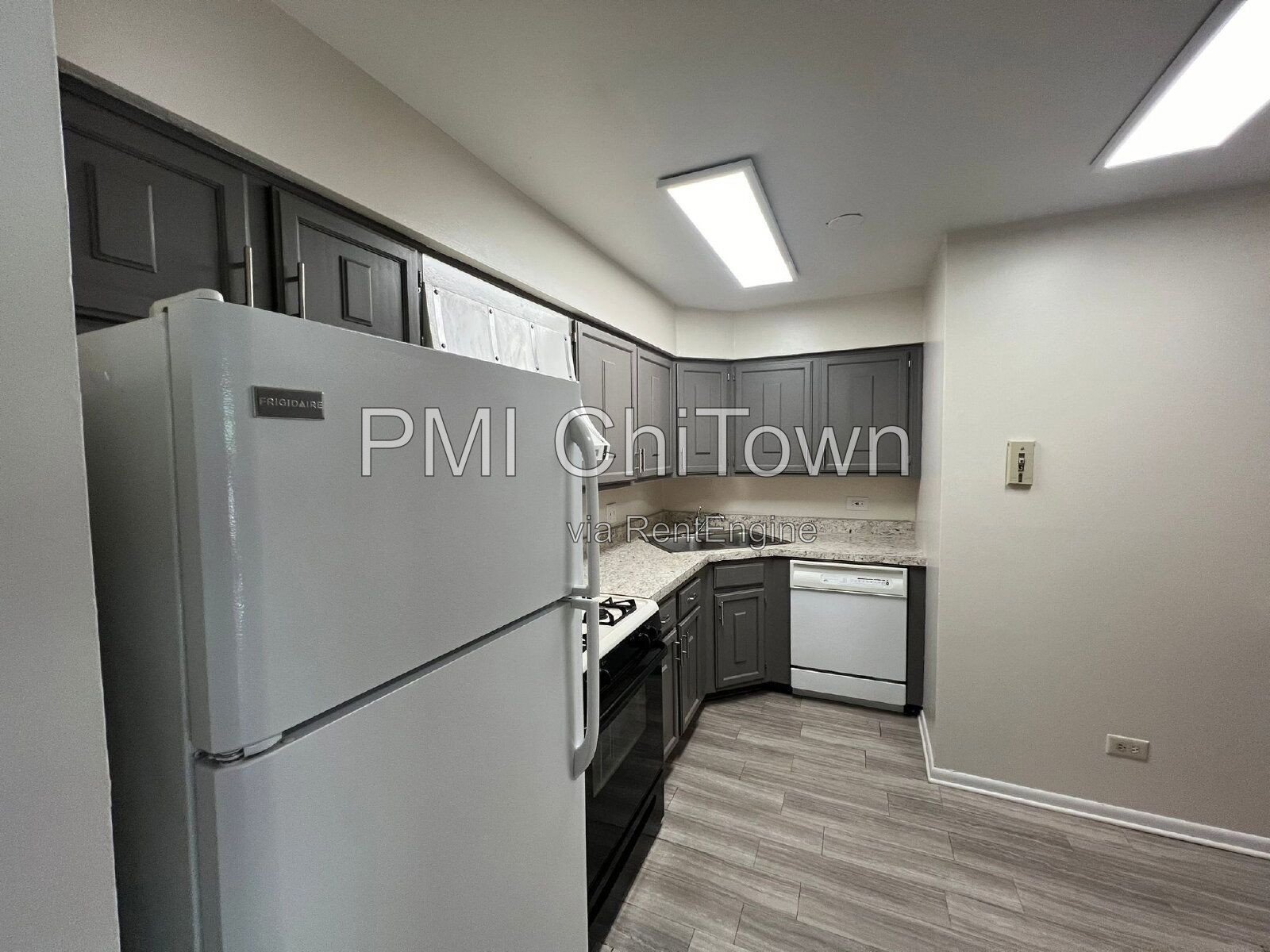 2 Bedroom, 1.5 Bathroom condo available for Rent! property image