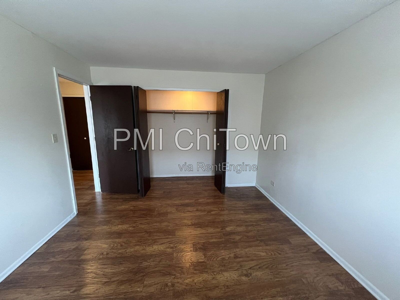 2 Bedroom, 1.5 Bathroom condo available for Rent! property image