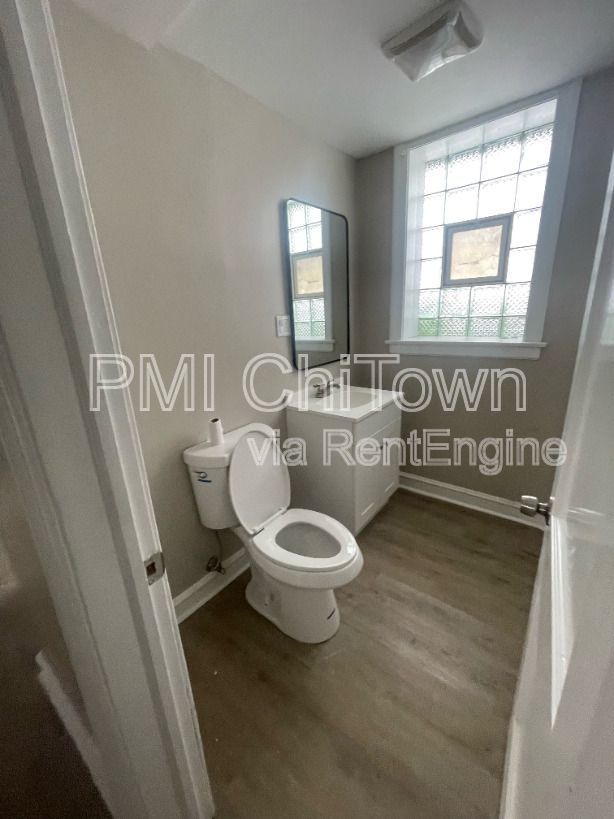 Spacious 2 Bed/1 Bath Garden Unit for Rent! property image