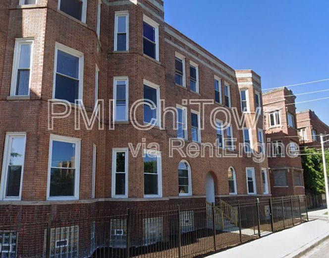 2 Bed/1 Bath unit available for Rent! property image