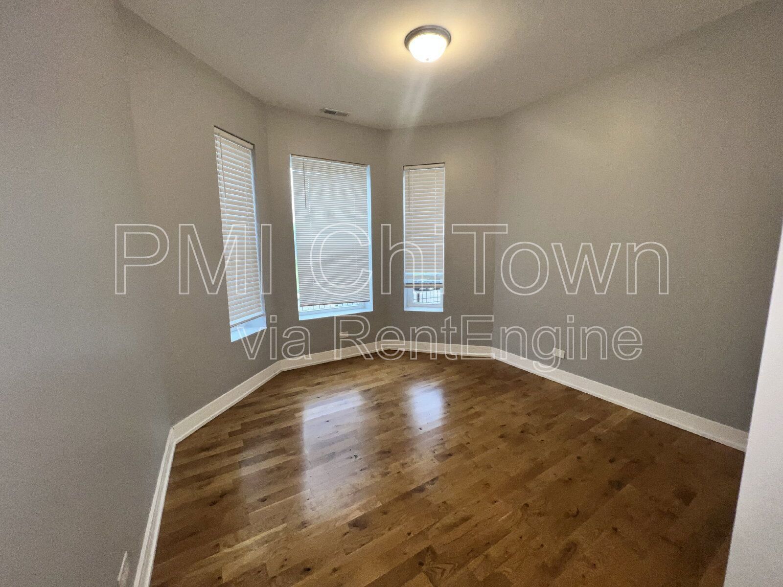 2 Bed/1 Bath unit available for Rent! property image
