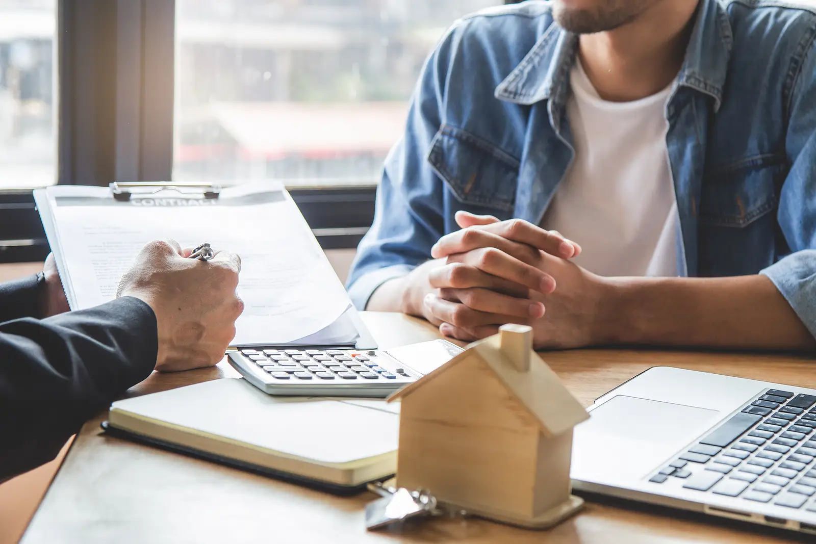 From Side Hustles to Solid Tenants: A Landlord’s Guide to Screening in Schaumburg, IL